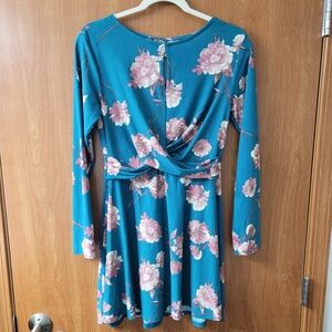 BOGO Lily Rose Floral Twist Front Long Sleeve Dress Size Medium